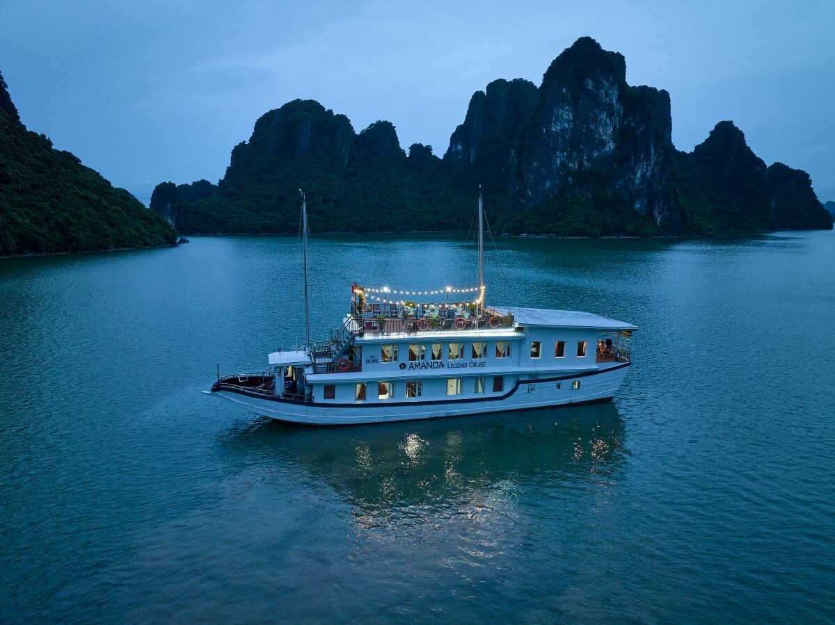 Amanda Legend Cruise 3D2N Bai Tu Long Bay
