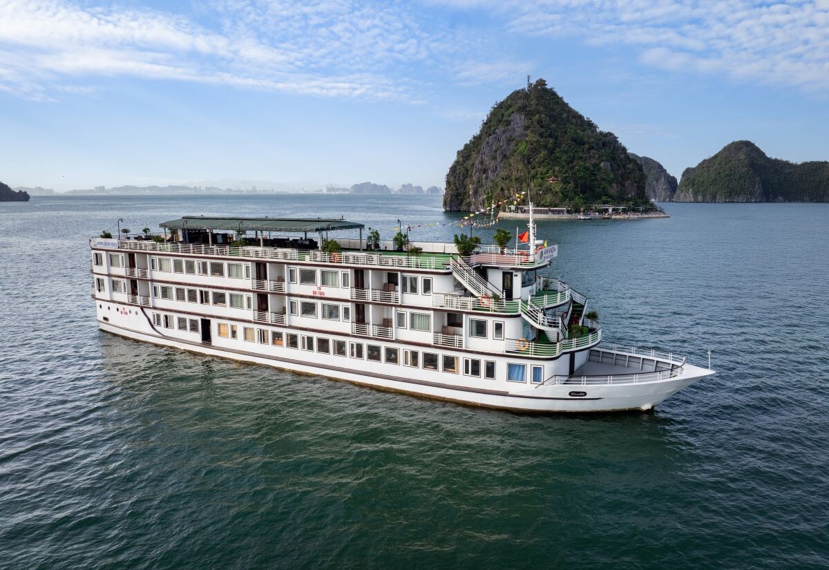 Amanda Premier Cruise 2D1N