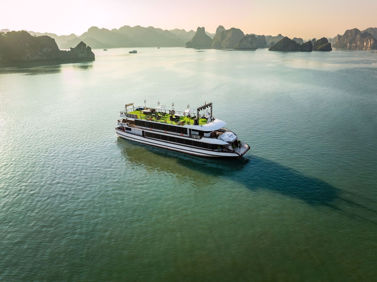 Ambrose Day Cruise | Halong Bay