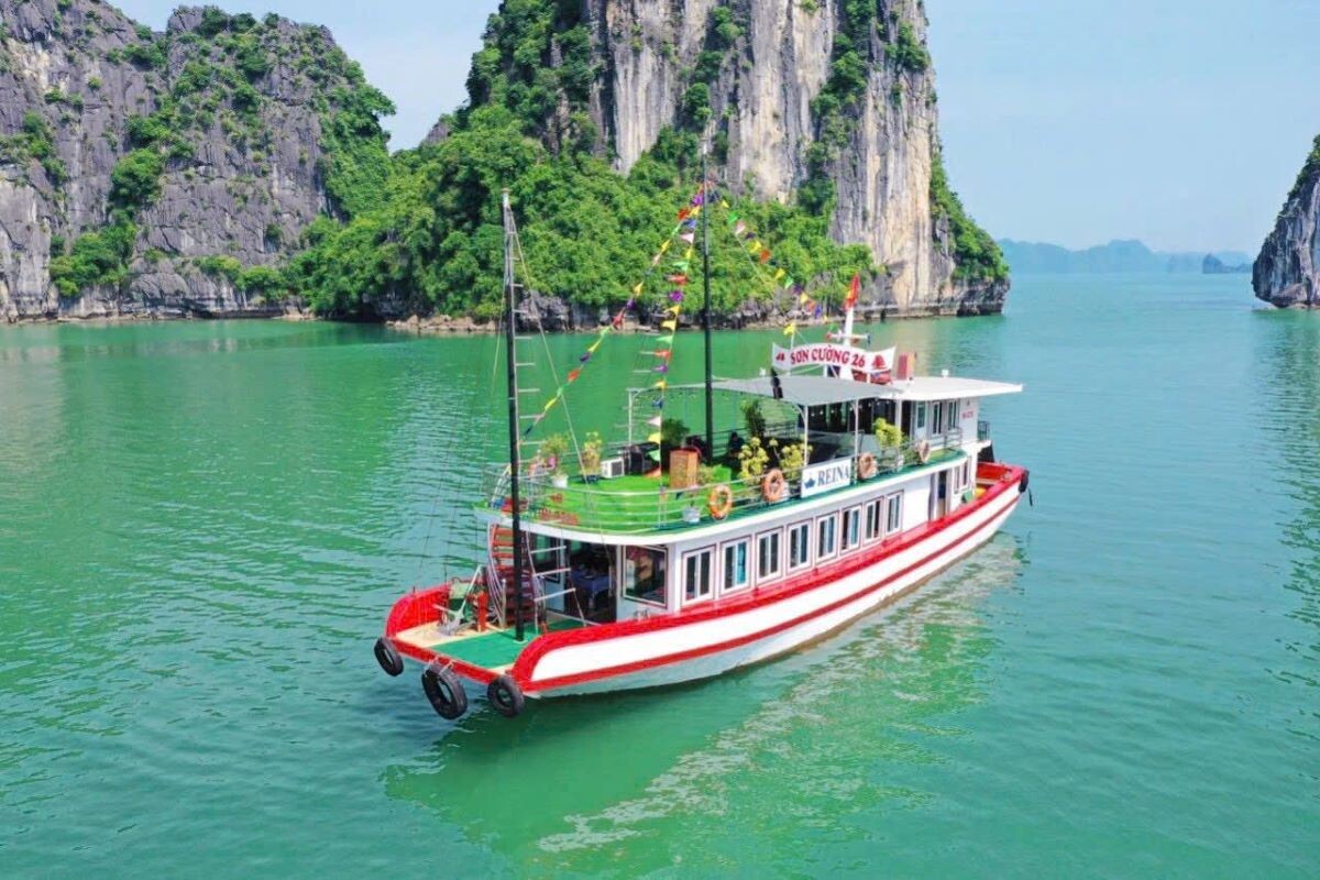 Halong Bay Budget Day Cruise