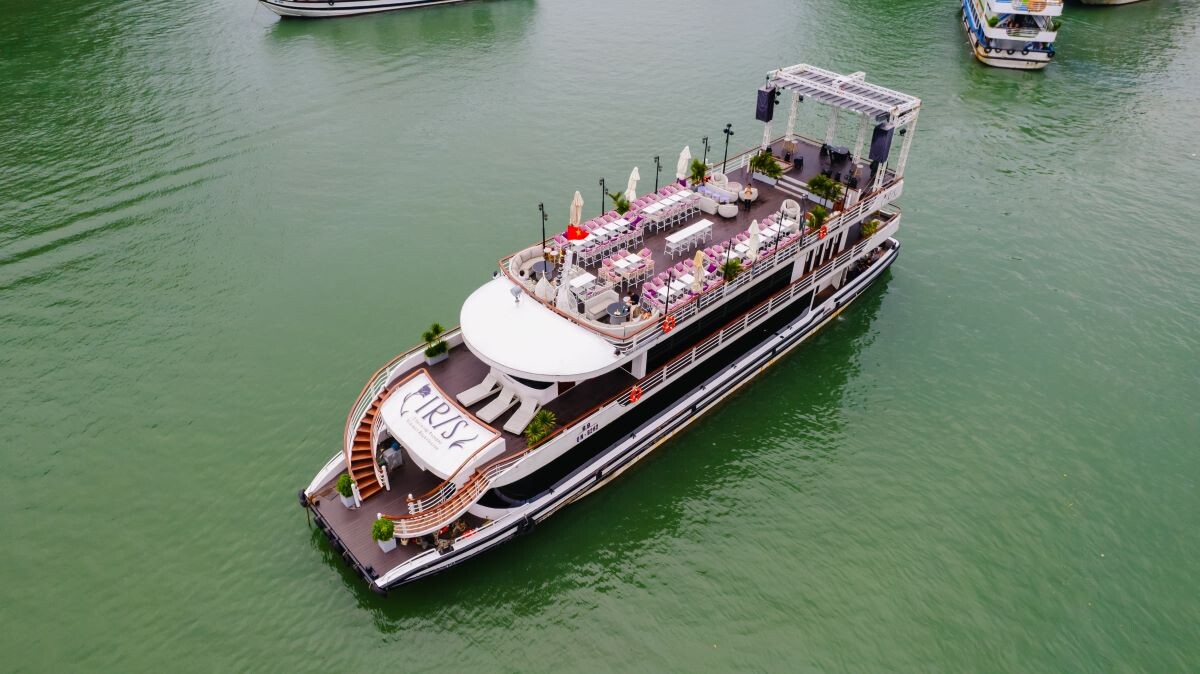 Iris Day Cruise Halong Bay